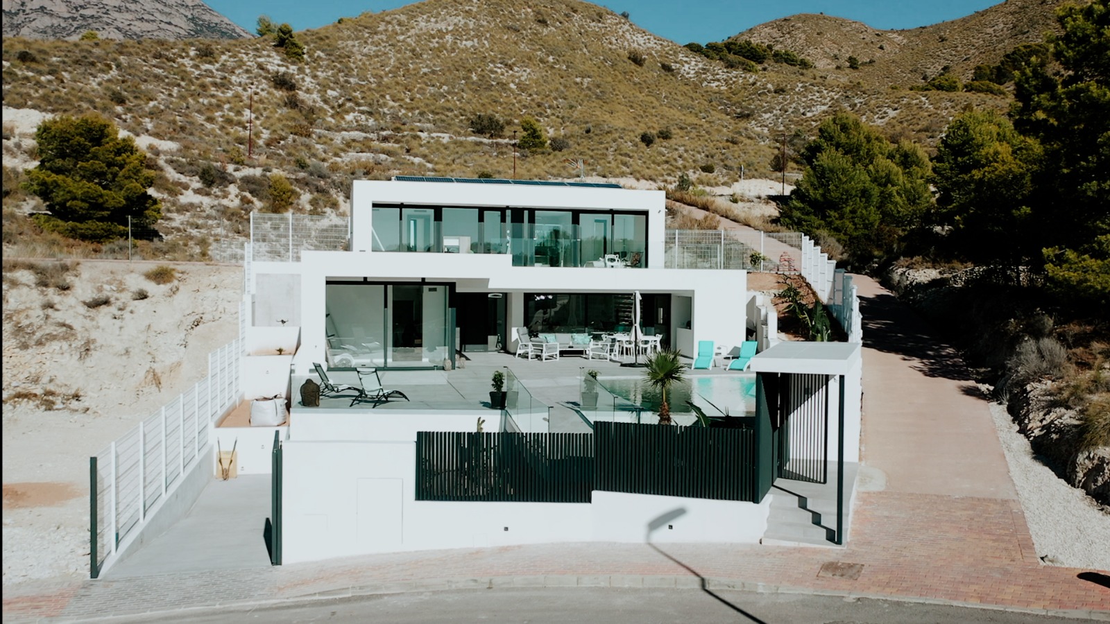 Vista frontal Casa Vega